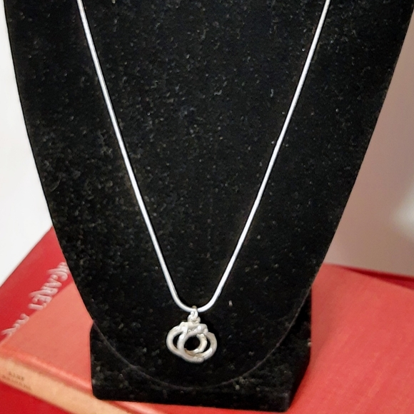 Silver Handcuffs Delicate Chain Necklace 19" - Picture 6 of 6